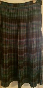 Vintage Wool pleated knee length skirt